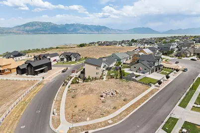 3492 S Meadowlark Ln, Saratoga Springs, UT 84045 - Photo 5