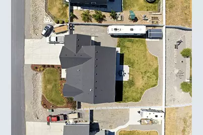 8271 N Iron Horse Dr, Lake Point, UT 84074 - Photo 55