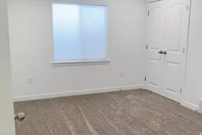 8271 N Iron Horse Dr, Lake Point, UT 84074 - Photo 41