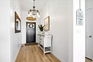 8271 N Iron Horse Dr, Lake Point, UT 84074 - Photo 9
