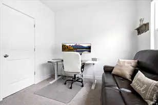 8271 N Iron Horse Dr, Lake Point, UT 84074 - Photo 29