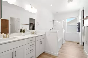 8271 N Iron Horse Dr, Lake Point, UT 84074 - Photo 25