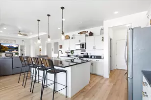 8271 N Iron Horse Dr, Lake Point, UT 84074 - Photo 21