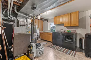1964 S Dahl Ln, Syracuse, UT 84075 - Photo 31