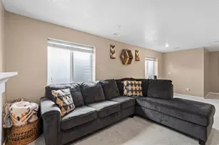 1964 S Dahl Ln, Syracuse, UT 84075 - Photo 21