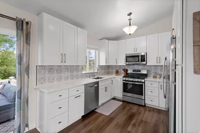 1964 S Dahl Ln, Syracuse, UT 84075 - Photo 7