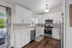 1964 S Dahl Ln, Syracuse, UT 84075 - Photo 7