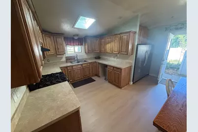 541 E 300 N, Provo, UT 84606 - Photo 23