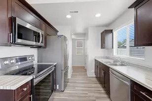 210 S Montgomery St W, Salt Lake City, UT 84104 - Photo 9
