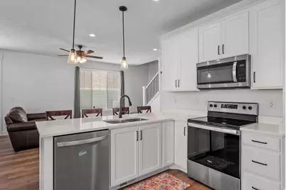 1693 N Center Point Ln, Salem, UT 84653 - Photo 5