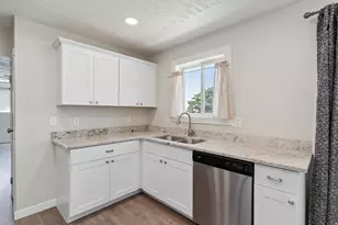 3134 N 450 E, North Ogden, UT 84414 - Photo 9