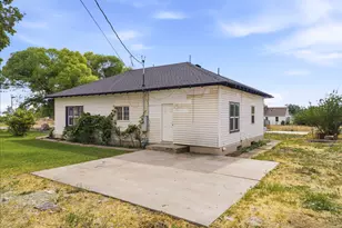 177 E 300 S, Levan, UT 84639 - Photo 27
