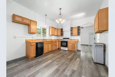 177 E 300 S, Levan, UT 84639 - Photo 7