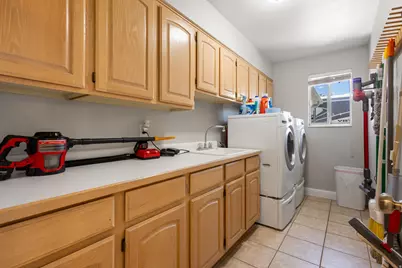 10469 S 2330 W, South Jordan, UT 84095 - Photo 15