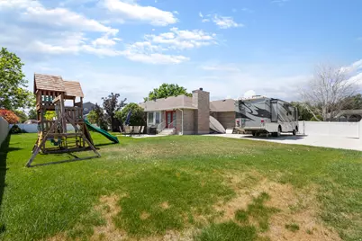 10469 S 2330 W, South Jordan, UT 84095 - Photo 33