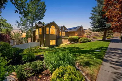 1684 E Pheasant Brook Rd, Sandy, UT 84092 - Photo 3