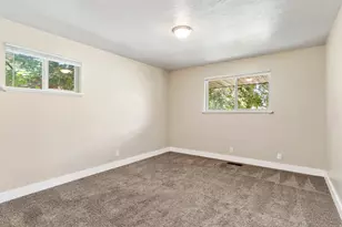 1334 E Henderson S, Ogden, UT 84404 - Photo 17