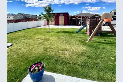 6935 W Dalmation St, West Valley, UT 84128 - Photo 9