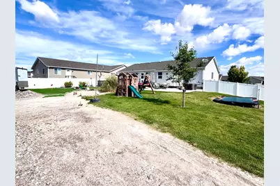 6935 W Dalmation St, West Valley, UT 84128 - Photo 7