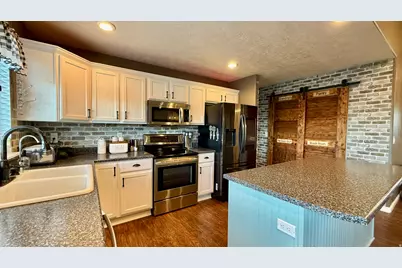 6935 W Dalmation St, West Valley, UT 84128 - Photo 21