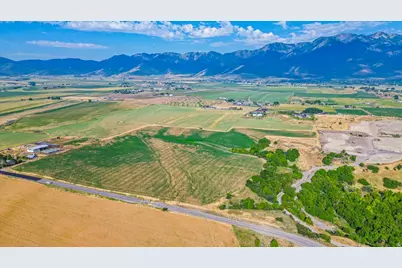 6150 S 1800 W, Hyrum, UT 84319 - Photo 17