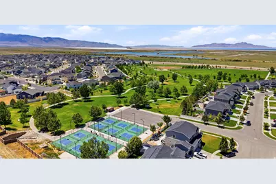 7 E Starside Dr, Stansbury Park, UT 84074 - Photo 29