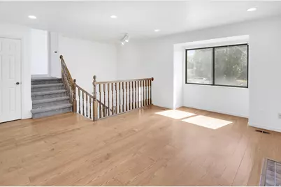 236 N 500 W, Clearfield, UT 84015 - Photo 3