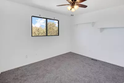 236 N 500 W, Clearfield, UT 84015 - Photo 11