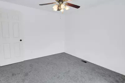 236 N 500 W, Clearfield, UT 84015 - Photo 13