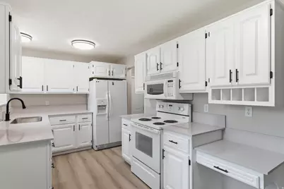629 W King Cir N, Layton, UT 84041 - Photo 5