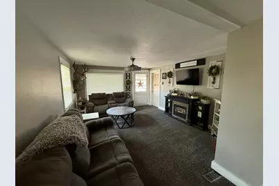 55 S 300 W, Mount Pleasant, UT 84647 - Photo 3