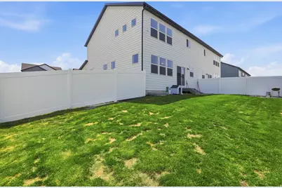 3697 N Eagle Meadow Dr, Eagle Mountain, UT 84005 - Photo 23