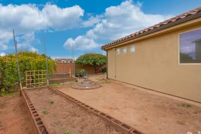 1646 E 90 S, Saint George, UT 84790 - Photo 83
