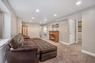 1143 W Hollow View Way, West Jordan, UT 84084 - Photo 17