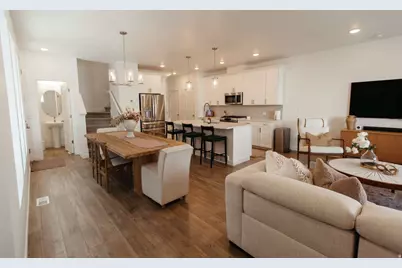 9763 N Ashgrove Ln, Highland, UT 84003 - Photo 3