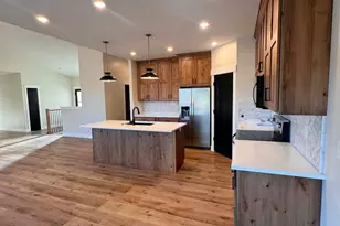 1239 S Hancock Cir, Price, UT 84501 - Photo 7