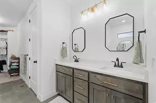 945 S 1700 W, Layton, UT 84041 - Photo 17