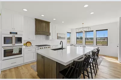 945 S 1700 W, Layton, UT 84041 - Photo 7