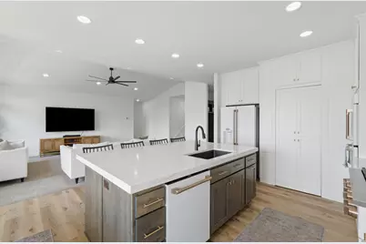 945 S 1700 W, Layton, UT 84041 - Photo 9