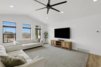 945 S 1700 W, Layton, UT 84041 - Photo 5