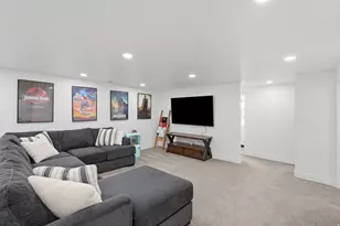 945 S 1700 W, Layton, UT 84041 - Photo 27