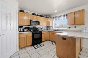 2135 E White Pine Rd, Eagle Mountain, UT 84005 - Photo 9