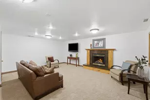 934 E 100 N, Pleasant Grove, UT 84062 - Photo 95