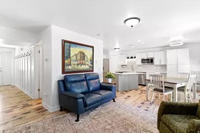 589 Quinn Ct, Ogden, UT 84404 - Photo 7