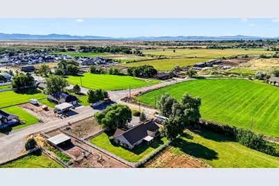 3800 W 2800 N, Plain City, UT 84404 - Photo 33