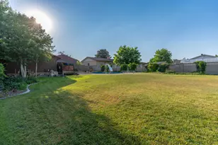 2518 W Carson Ln S, West Jordan, UT 84084 - Photo 37