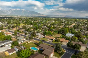 2518 W Carson Ln S, West Jordan, UT 84084 - Photo 39
