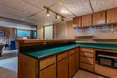2518 W Carson Ln S, West Jordan, UT 84084 - Photo 17