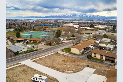 897 E 200 S #10, Pleasant Grove, UT 84062 - Photo 3