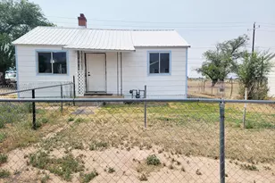 136 Geneva Dr, East Carbon, UT 84520 - Photo 3